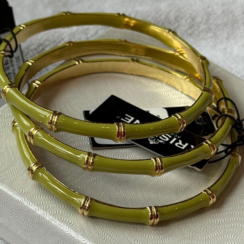 Bangle Bracelets set/3 green and gold-Kristine-New